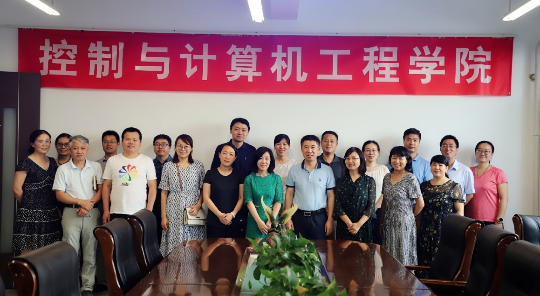 a65a2f7c91fc419d88dffdec0bc30777.png ??2.png